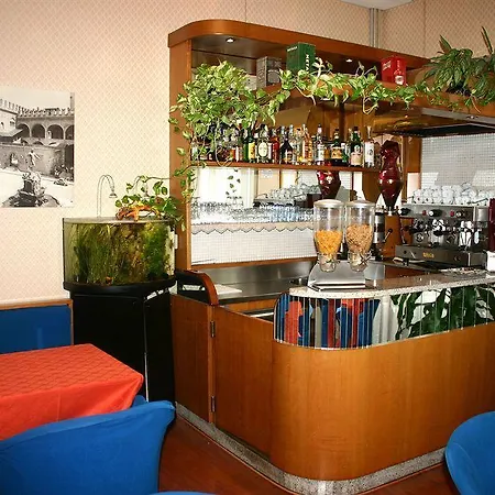 Hotel Centrale 2*