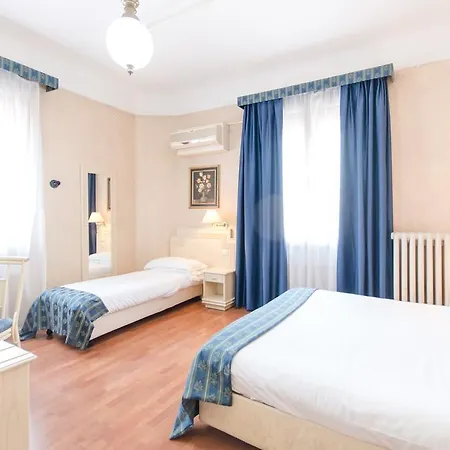 Hotel Centrale فندق
