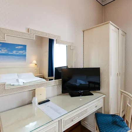 Hotel Centrale فندق