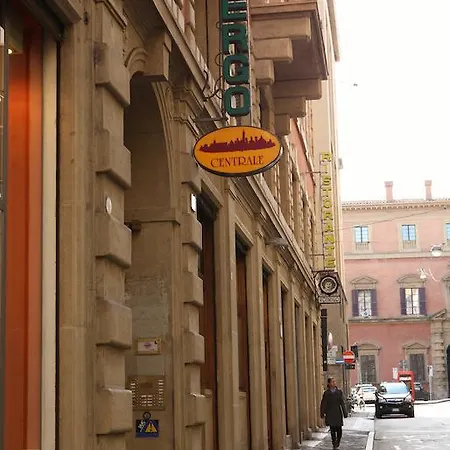 فندق Hotel Centrale بولونيا