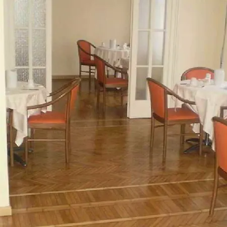 فندق Hotel Centrale بولونيا